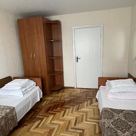 Zarea Hotel Kişinev Dış mekan fotoğraf